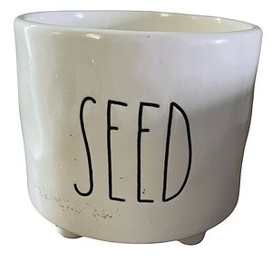 Rae Dunn Small Planter Pots
Footed planters | SeeD |